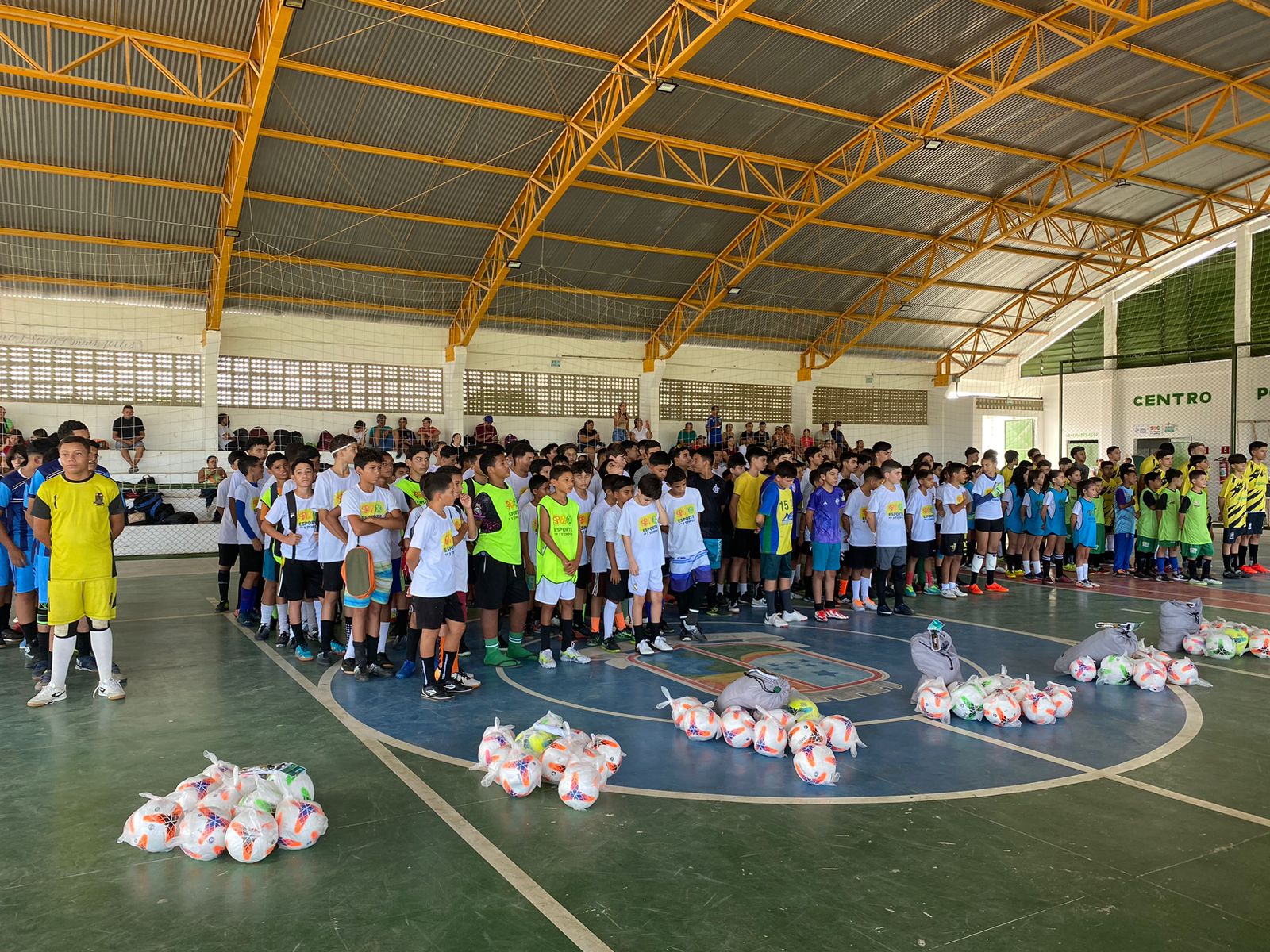 Projeto Esporte em 3 Tempos realiza intercâmbio entre núcleos